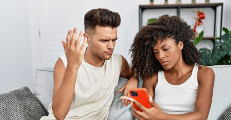 7 Things You Should Not Share in Relationship